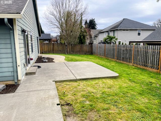 606 E JOHNSON St, Carlton, OR 97111