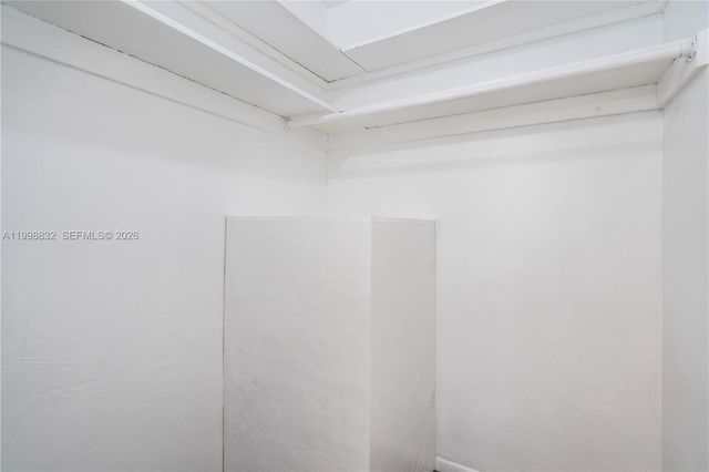 3049 NW 9th Ave 4, Wilton Manors, FL 33311