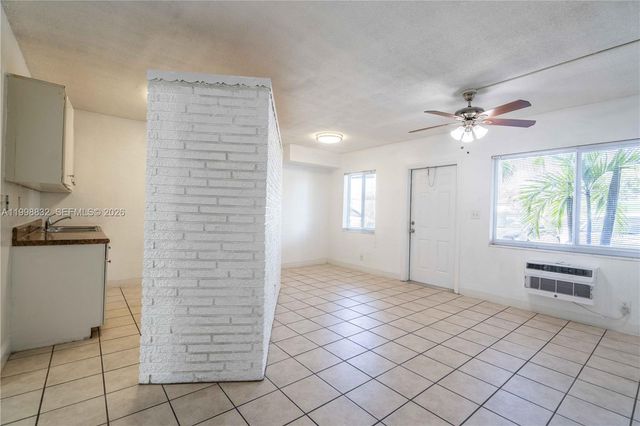 3049 NW 9th Ave 4, Wilton Manors, FL 33311