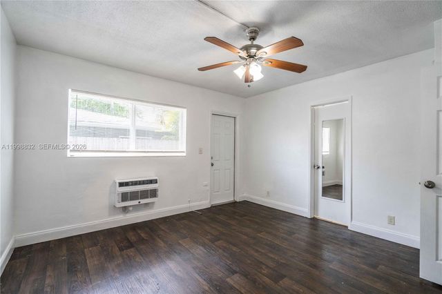 3049 NW 9th Ave 4, Wilton Manors, FL 33311