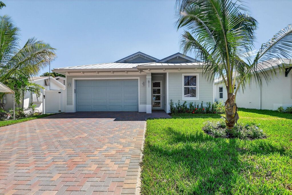 611 N Loxahatchee Drive, Jupiter, FL 33458