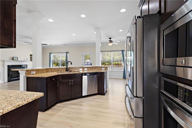 16 Mallory Way, Hampton, VA 23664