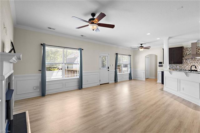 16 Mallory Way, Hampton, VA 23664