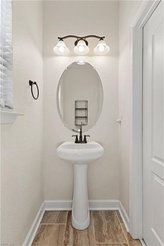 16 Mallory Way, Hampton, VA 23664