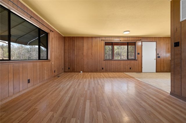243 Lynnwood Drive, Diamond City, AR 72644