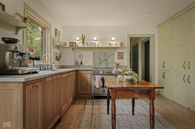 765 Bloor Lane, Zionsville, IN 46077