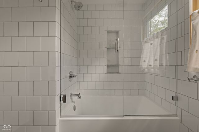 765 Bloor Lane, Zionsville, IN 46077