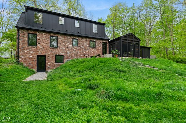 765 Bloor Lane, Zionsville, IN 46077