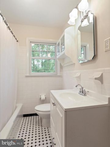 20830 PEACH TREE RD, Dickerson, MD 20842