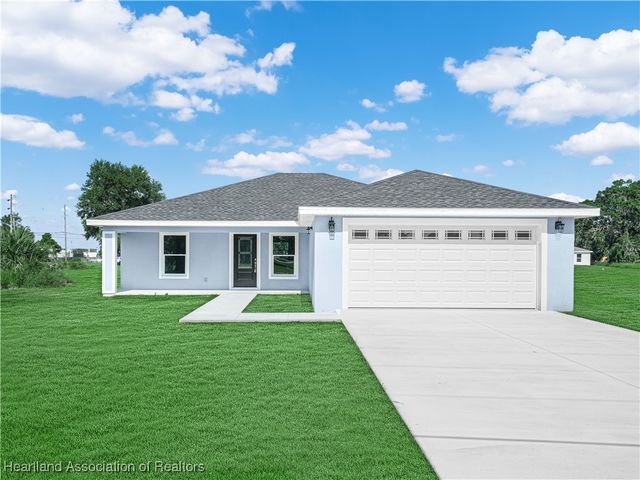 4823 Chester Avenue, Bowling Green, FL 33834