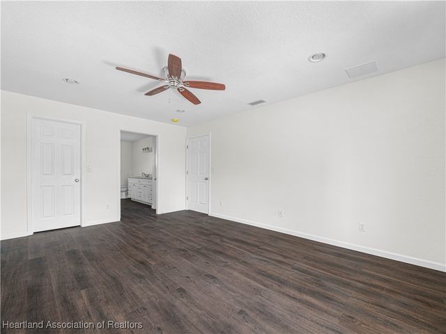 4823 Chester Avenue, Bowling Green, FL 33834