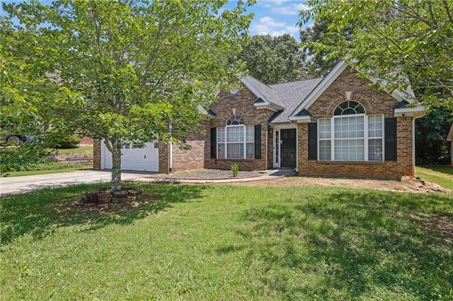 135 Chandler Ridge Lane, Lawrenceville, GA 30045