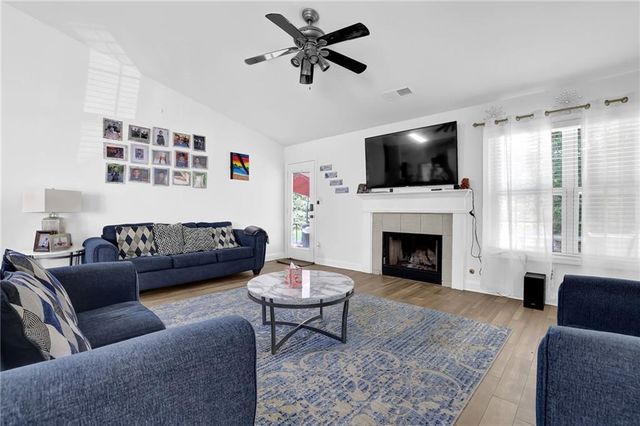 135 Chandler Ridge Lane, Lawrenceville, GA 30045