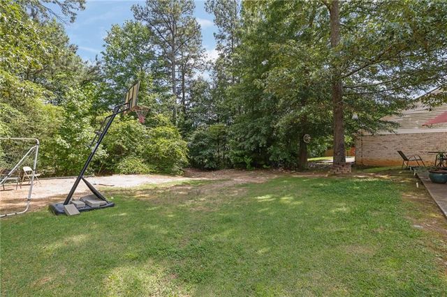 135 Chandler Ridge Lane, Lawrenceville, GA 30045