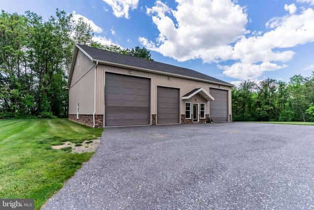 3825 FRECON ROAD, Chambersburg, PA 17202