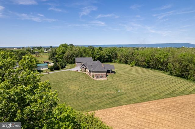 3825 FRECON ROAD, Chambersburg, PA 17202