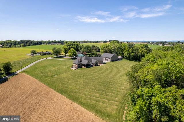3825 FRECON ROAD, Chambersburg, PA 17202