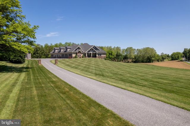 3825 FRECON ROAD, Chambersburg, PA 17202