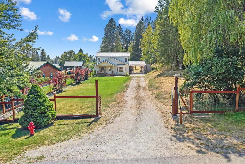 807 Grinnell St, Ione, WA 99139 photo 1