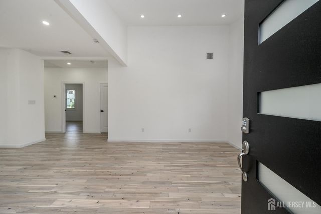 137 Myrtle Avenue, Allendale, NJ 07401