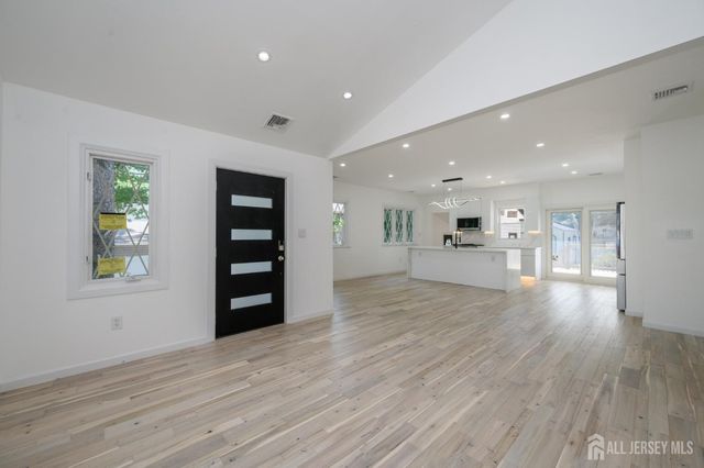 137 Myrtle Avenue, Allendale, NJ 07401