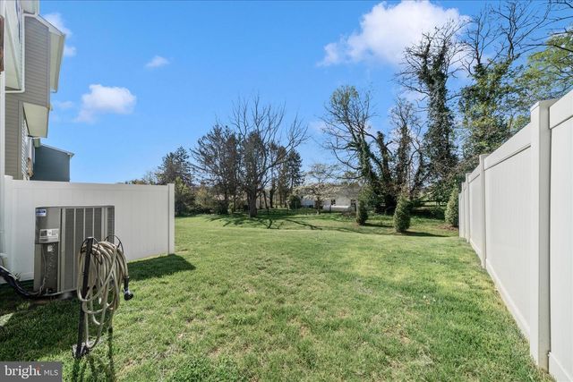 188 TATE MANOR DR, Charles Town, WV 25414