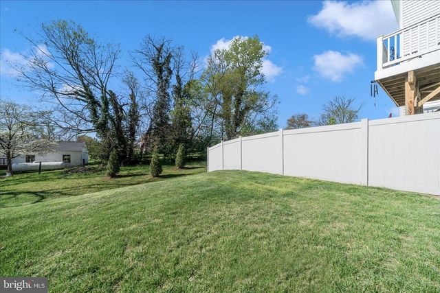 188 TATE MANOR DR, Charles Town, WV 25414