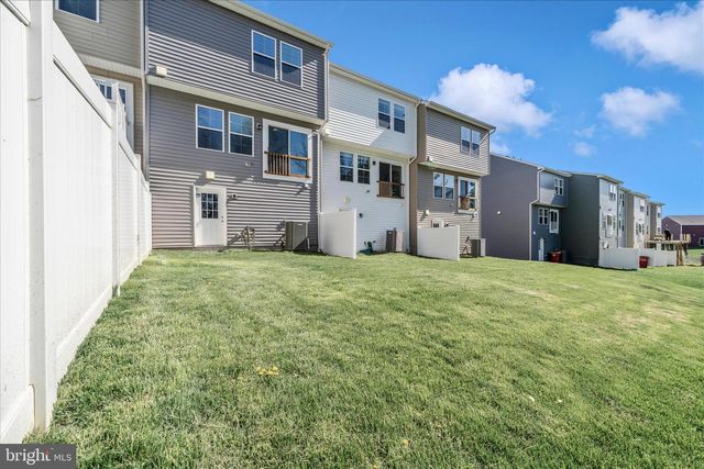 188 TATE MANOR DR, Charles Town, WV 25414