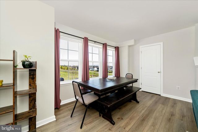 188 TATE MANOR DR, Charles Town, WV 25414