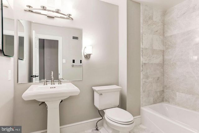 3956 GEORGETOWN CT NW, Washington, DC 20007