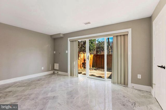 3956 GEORGETOWN CT NW, Washington, DC 20007