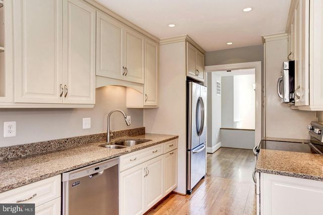 3956 GEORGETOWN CT NW, Washington, DC 20007