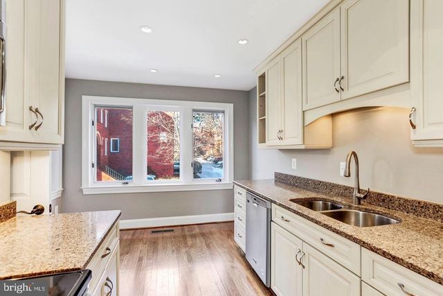 3956 GEORGETOWN CT NW, Washington, DC 20007