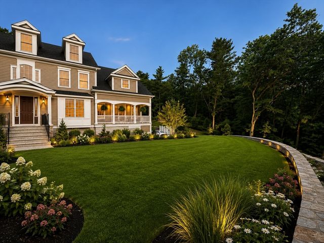35 Shuttleworth Place, Dedham, MA 02026