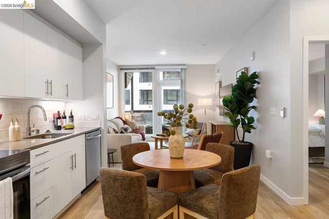 260 Brooklyn Basin Way 443, Oakland, CA 94606