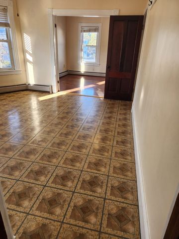 274 University Ave 2, Lowell, MA 01854