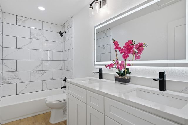 1927 S 20th Street, Waco, TX 76706