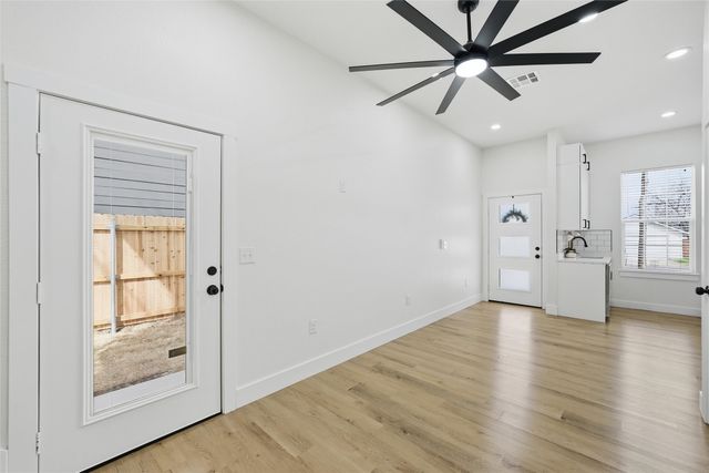 1927 S 20th Street, Waco, TX 76706