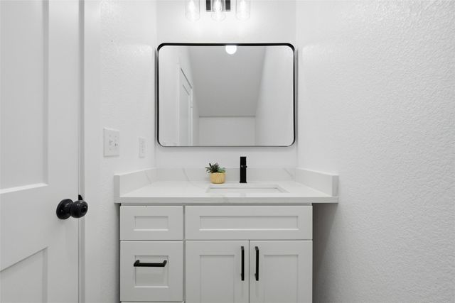 1927 S 20th Street, Waco, TX 76706