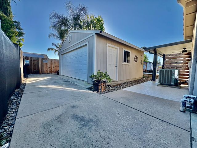 2233 Sheridan Ranch Circle, Plumas Lake, CA 95961