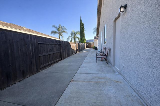 2233 Sheridan Ranch Circle, Plumas Lake, CA 95961