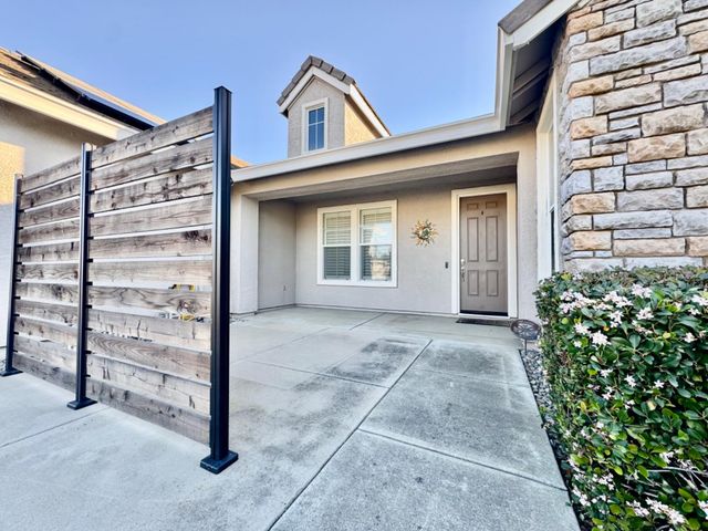 2233 Sheridan Ranch Circle, Plumas Lake, CA 95961