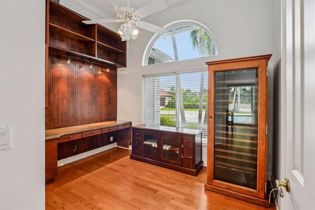 1919 S CLUB Drive, Wellington, FL 33414