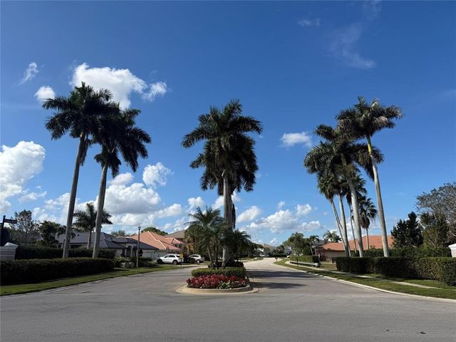 1919 S CLUB Drive, Wellington, FL 33414