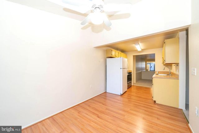 18110 CHALET DR #301, Germantown, MD 20874