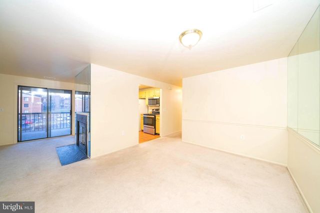 18110 CHALET DR #301, Germantown, MD 20874