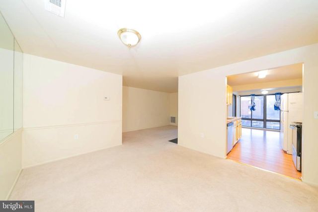 18110 CHALET DR #301, Germantown, MD 20874