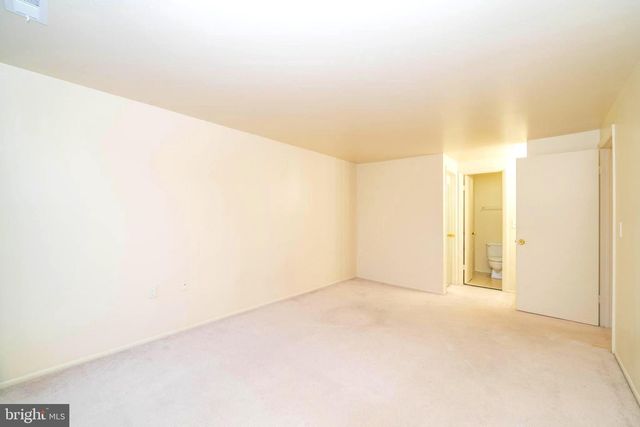 18110 CHALET DR #301, Germantown, MD 20874