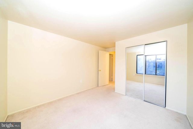 18110 CHALET DR #301, Germantown, MD 20874