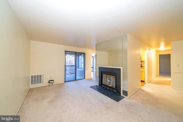 18110 CHALET DR #301, Germantown, MD 20874